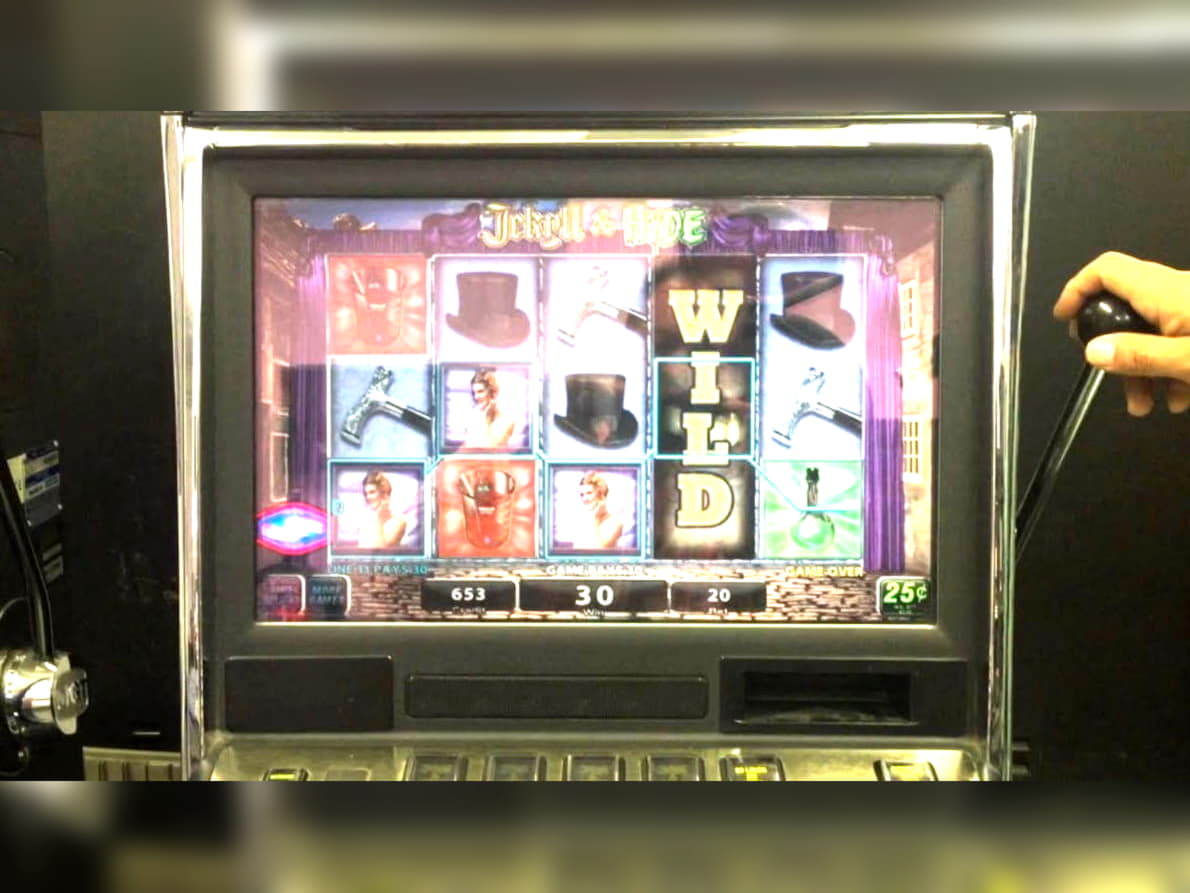 £165 free chip casino at Royal Vegas Casino